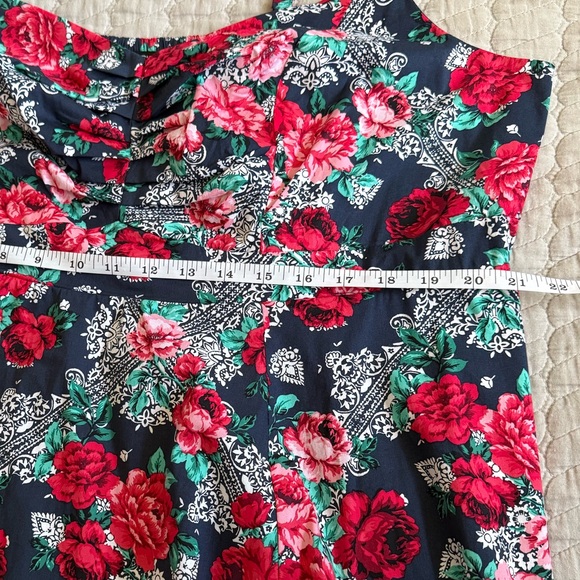 Torrid Floral Skate Dress Size 3X - Picture 6 of 9